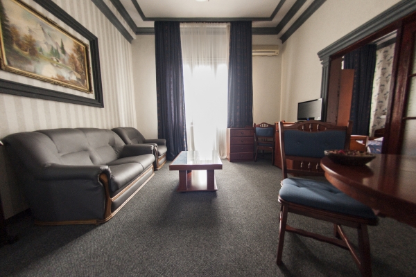 Hotel Bucharest Comfort Suites